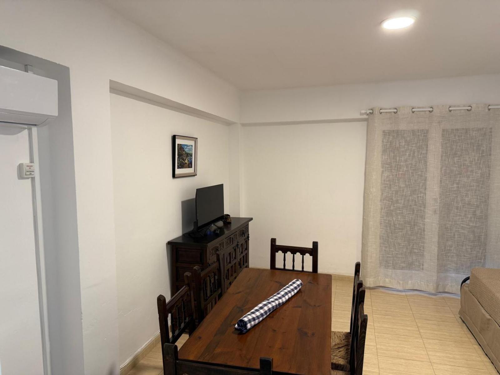 Apartamentos Flandria 萨洛 外观 照片